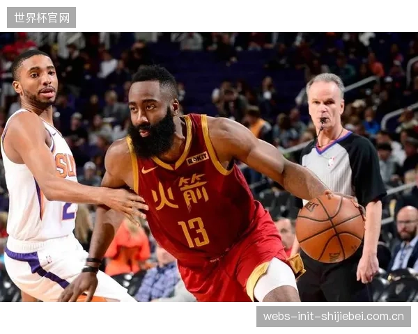 温格高公开质疑赛事医疗程序，认为其头部伤势在赛中未得到充分检查。